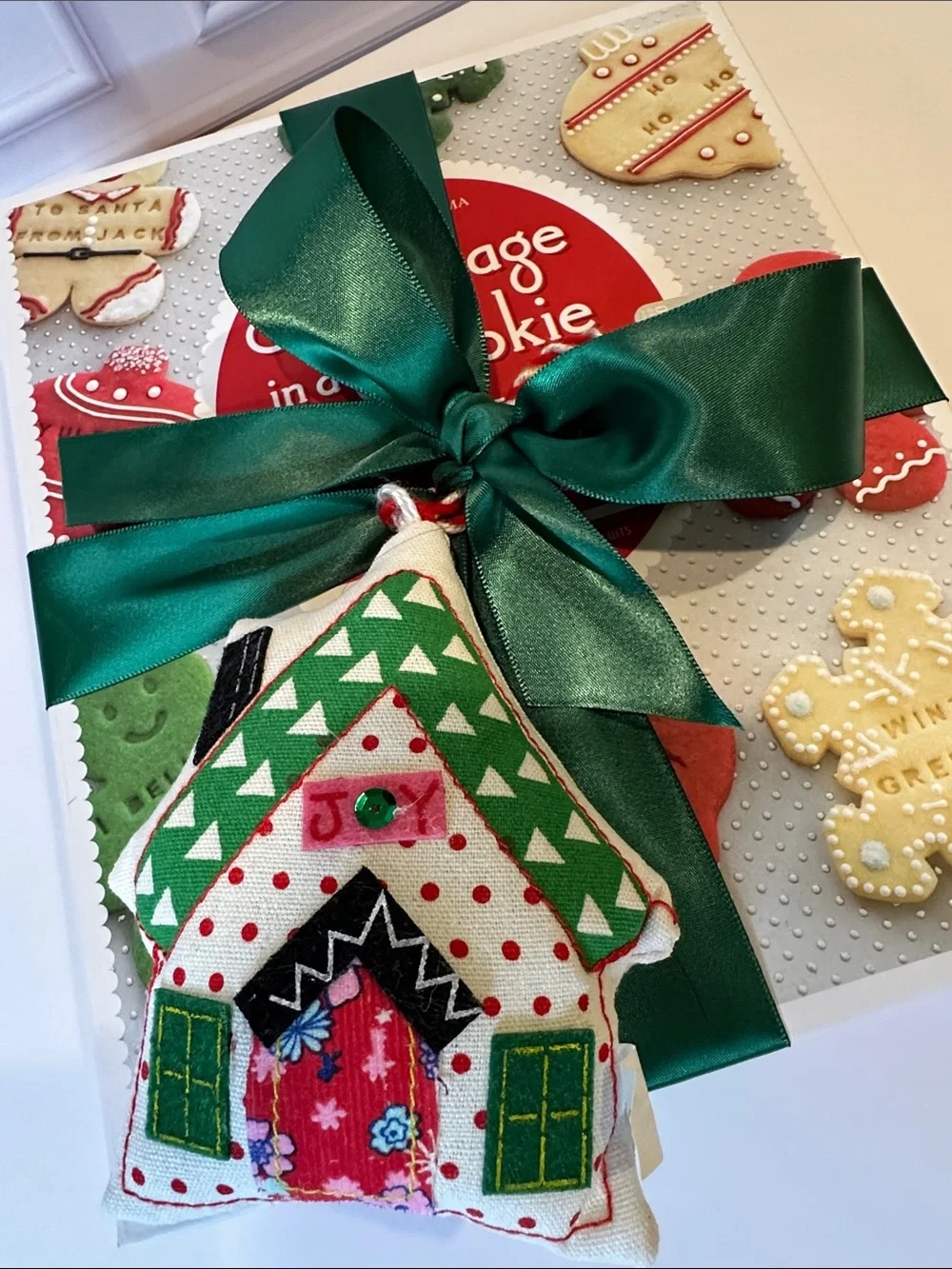 Williams Sonoma “Message in a Cookie” Holiday Message Cookie Cutters Boxed Set 1